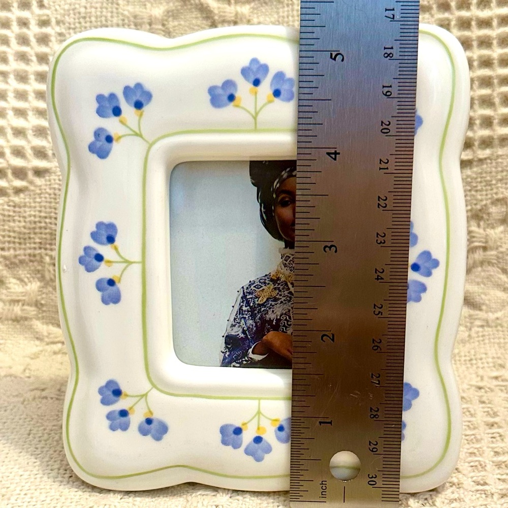 Vtg Ceramic Picture Frame Hand Painted Floral 4.5 x 5” - Picture 8 of 11
